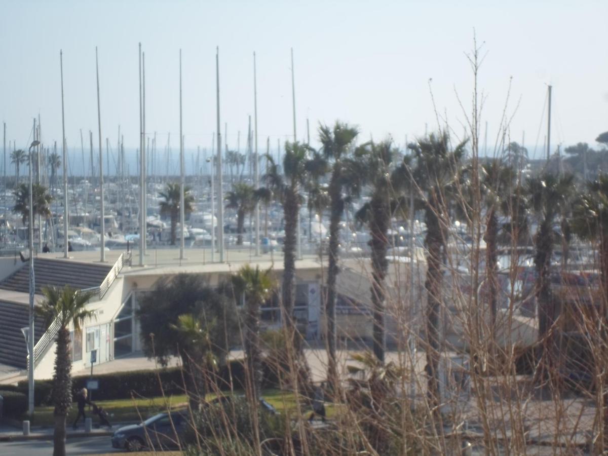 T3 A 50 M De La Cavalaire-sur-Mer