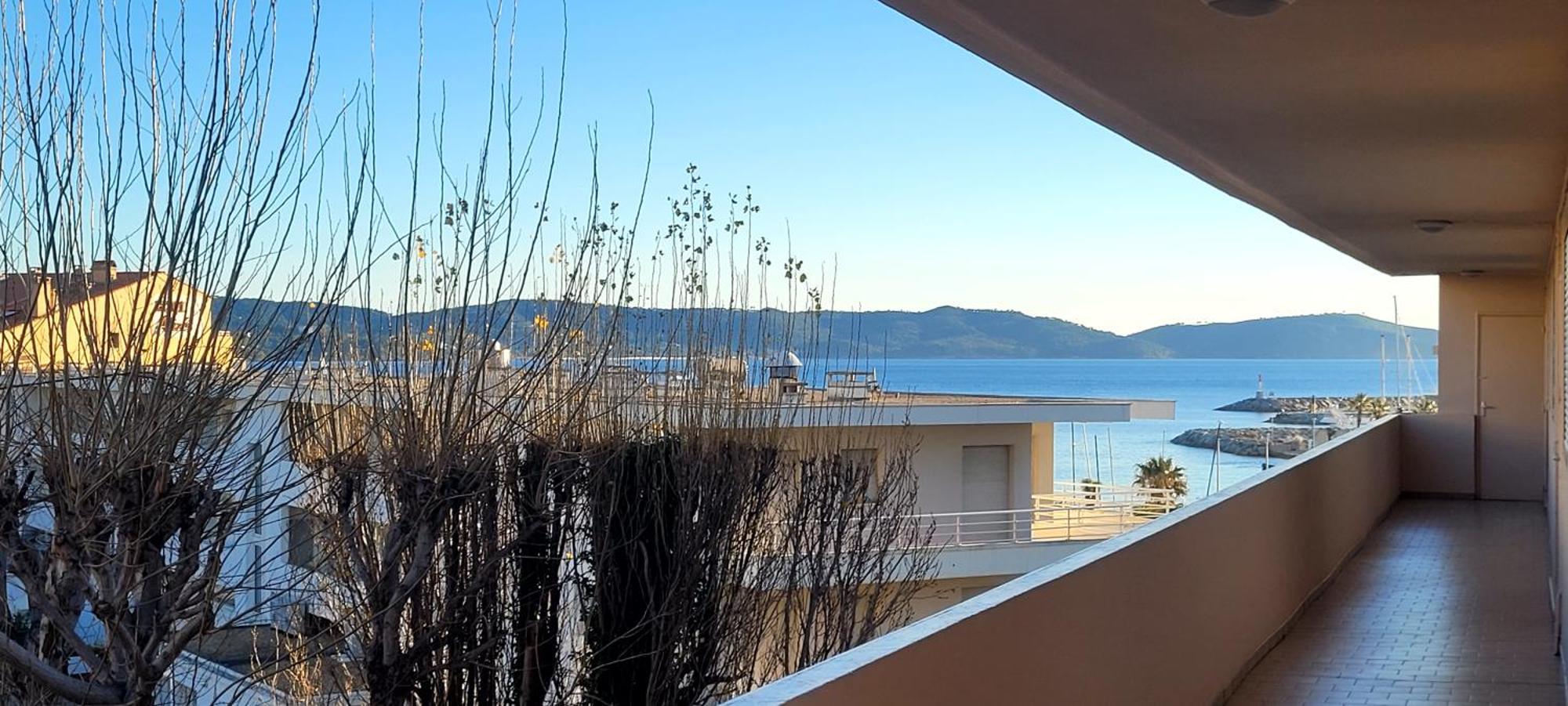 T3 A 50 M De La Apartment