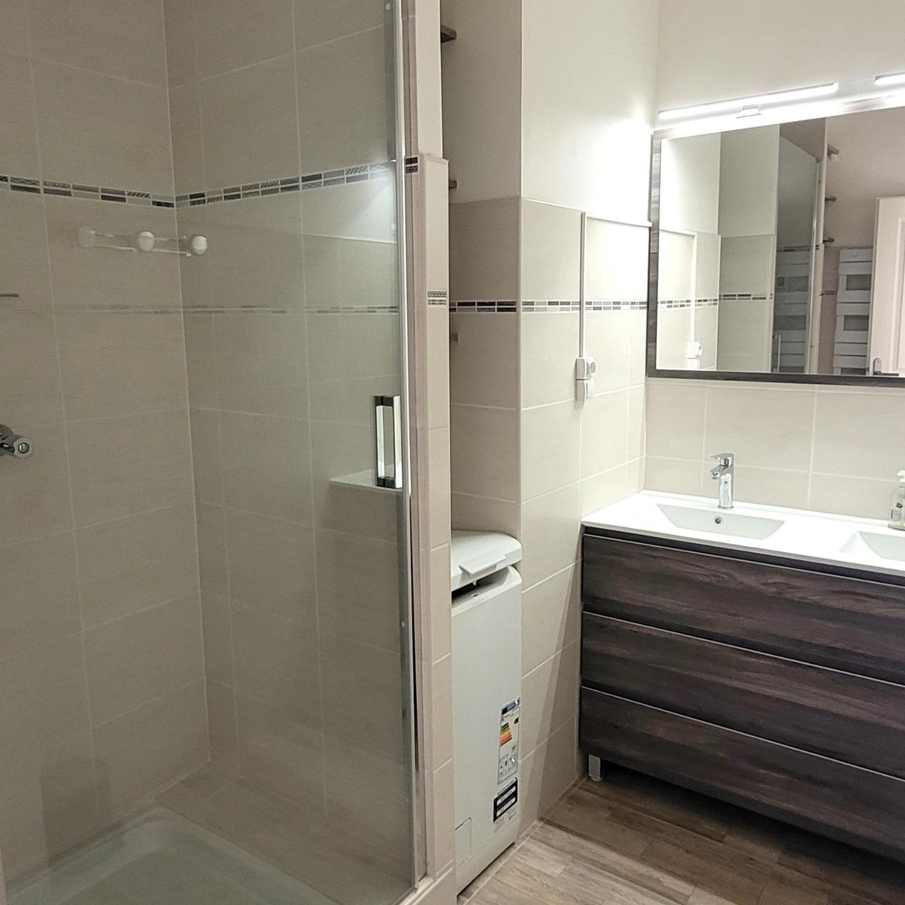 Apartamento T3 A 50 M De La
